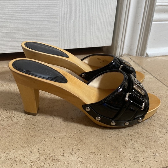 Coach Quinn Wooden Clog Sandals Black Patent Leather 2” Heel Summer - Picture 4 of 8